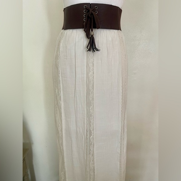 XL (15/17) White Maxi Skirt-Festival, Western Chic, Laced Romantic, Boho Style - Picture 2 of 13